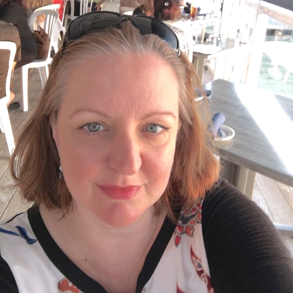 Meet your Posher, Lisa